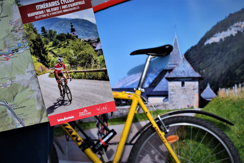 Tour des Bauges à vélo - Etape Pays d'Albertville - Du Lac de Grésy à Ugine