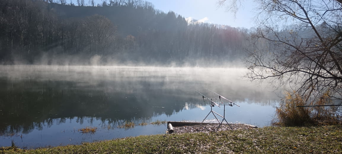 Lac de pêche des Dérouts